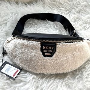 DKNY BUM BAG shearling NWT